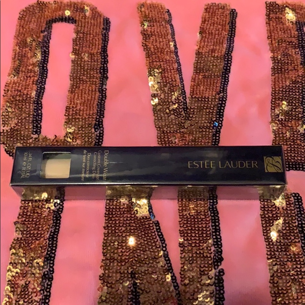 Double Wear Custom Coverage Correcting Duo